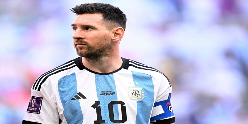 Lionel Messi - Chân Sút Thiên Tài Của Nền Bóng Đá